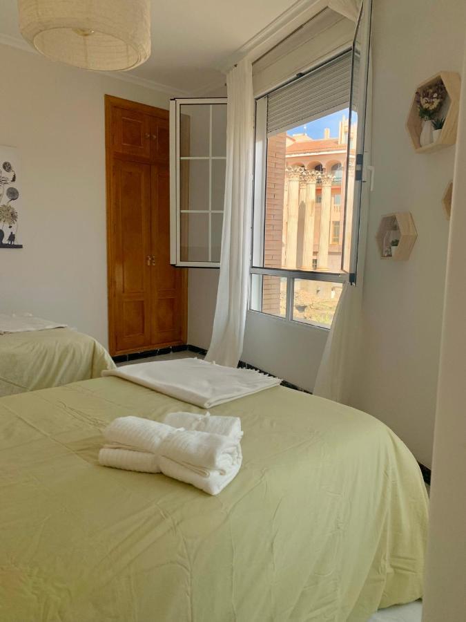 Apartamento Templo Romano Cordoba Ngoại thất bức ảnh